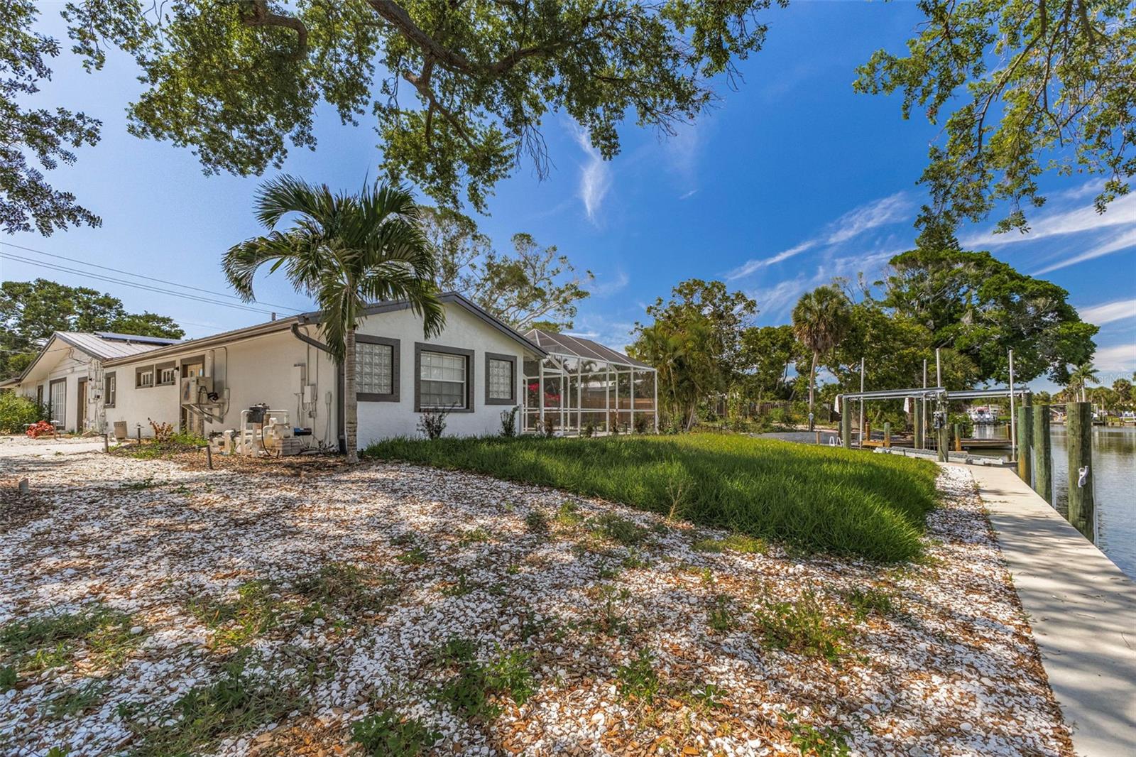 SARA SANDS - Residential