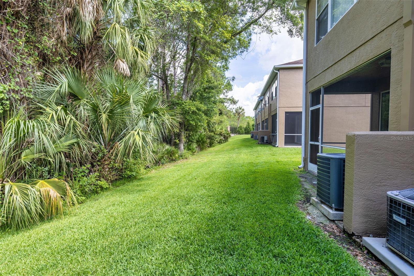 THE PROMENADE TWNHMS AT WES - Residential