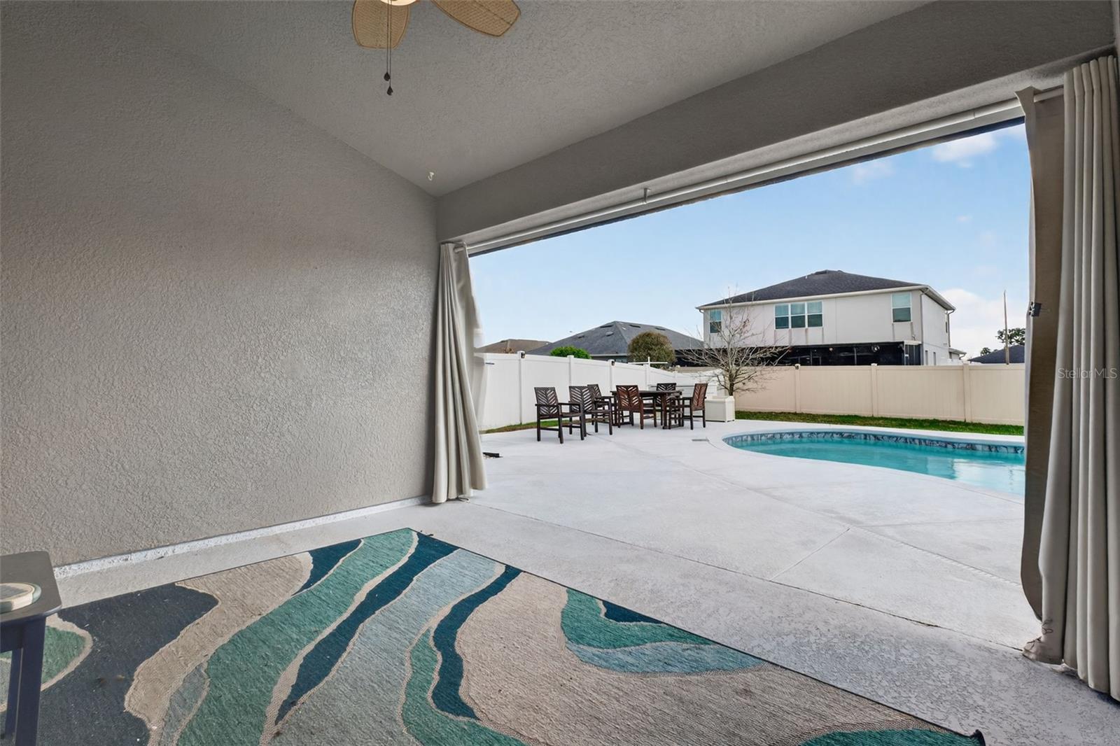 RIDGE/HLND MDWS - Residential