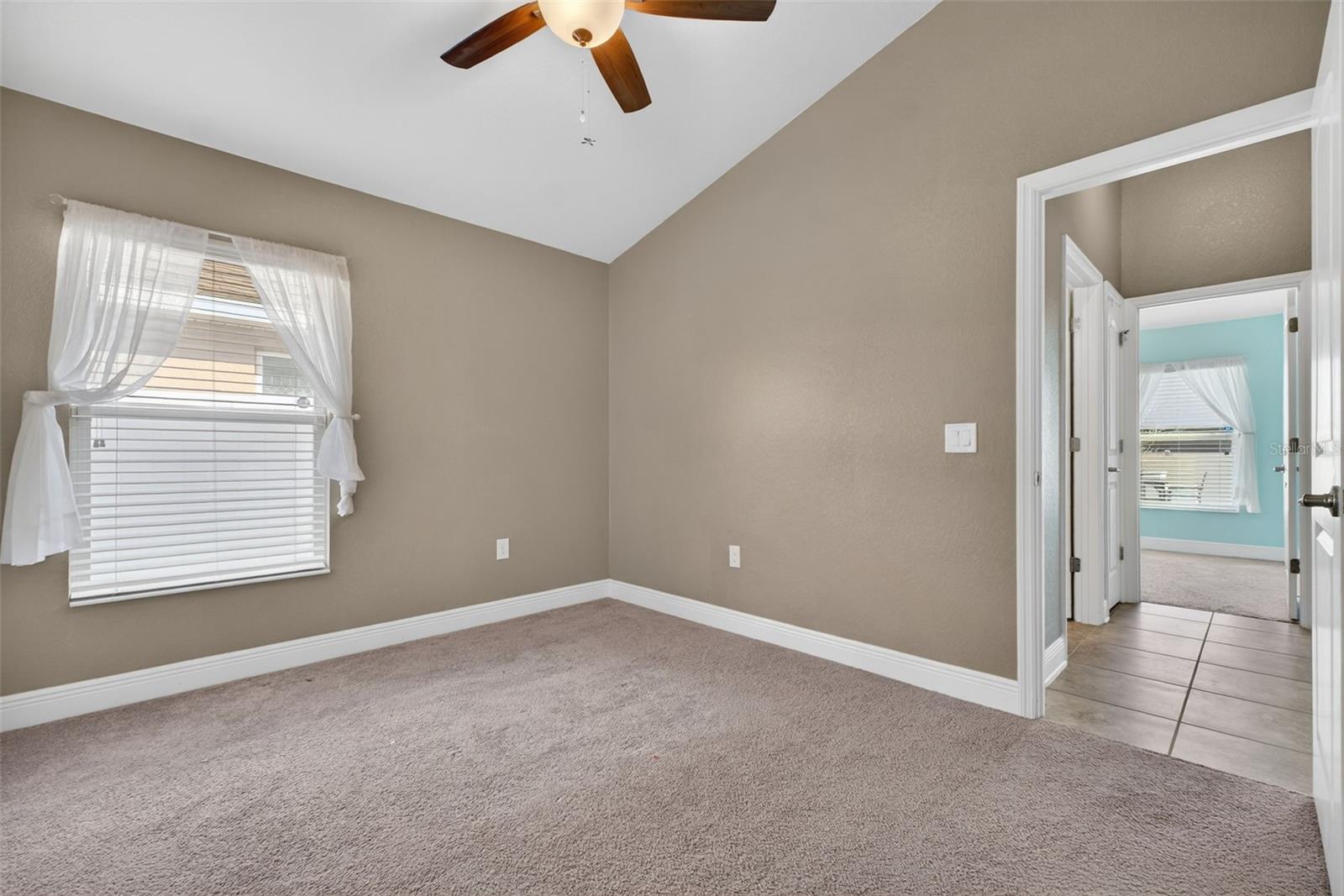 RIDGE/HLND MDWS - Residential