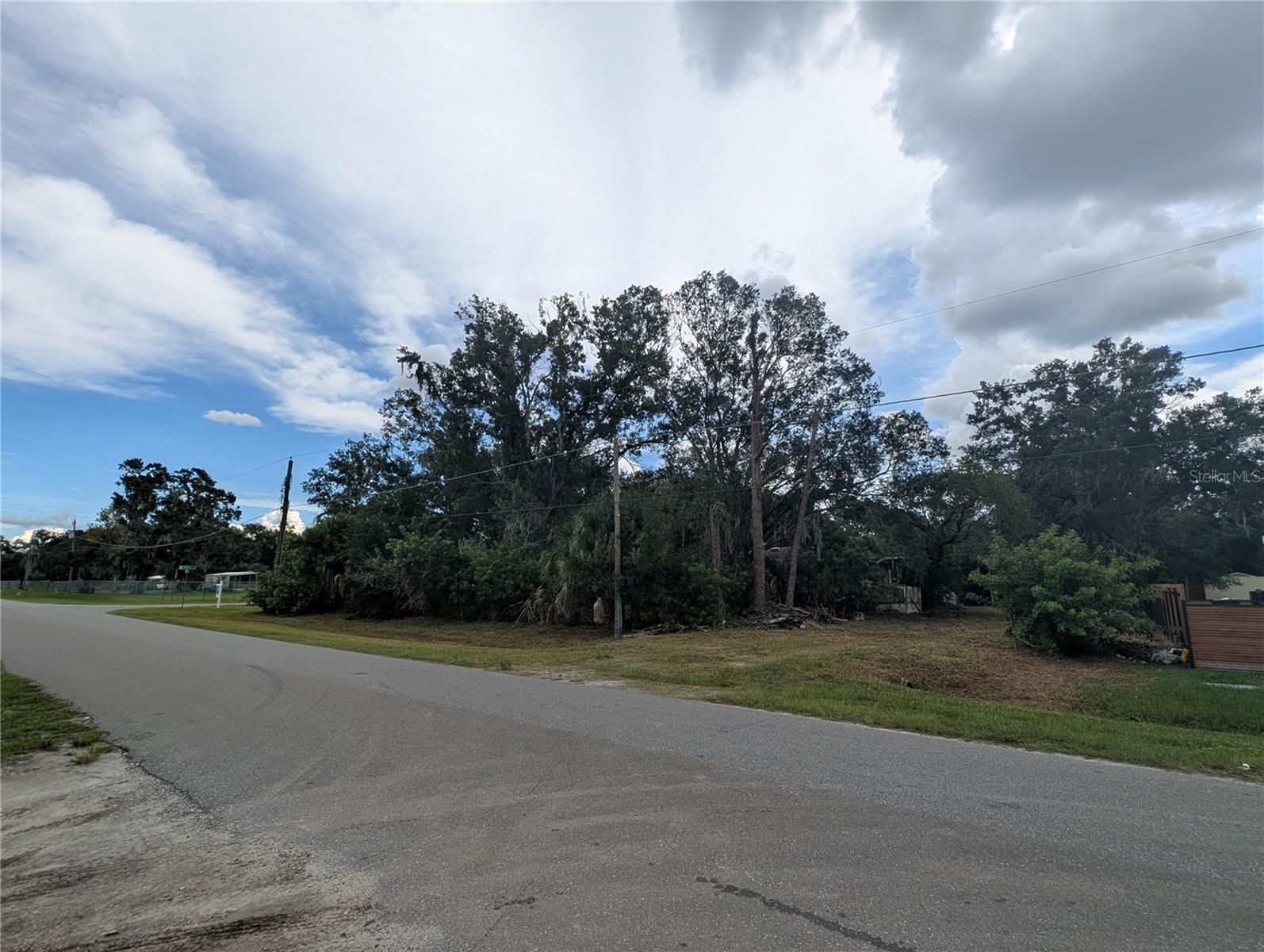 12111 GLENSHIRE DRIVE
