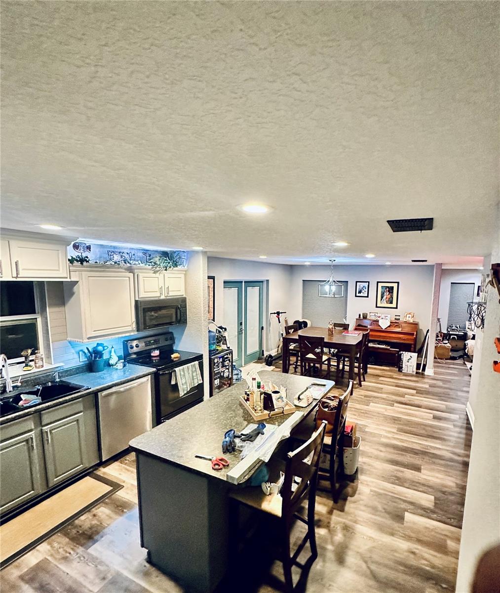 SUN-AIR COUNTRY CLUB ADD 04 - Residential