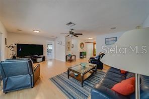 OAKHURST PARK 1ST ADD - Residential Lease