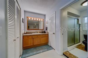 OAKHURST PARK 1ST ADD - Residential Lease