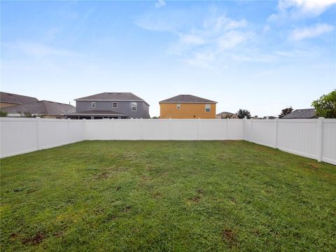 A home in AUBURNDALE