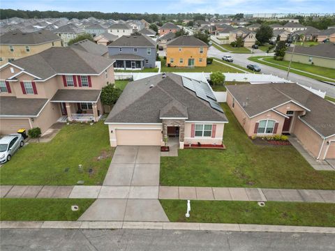 A home in AUBURNDALE