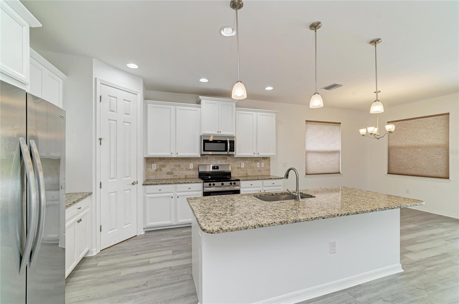 CARIBBEAN VILLAGE - Residential