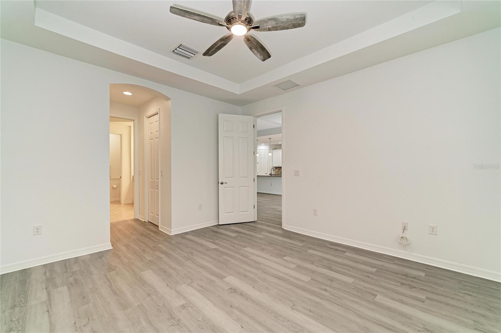 CARIBBEAN VILLAGE - Residential