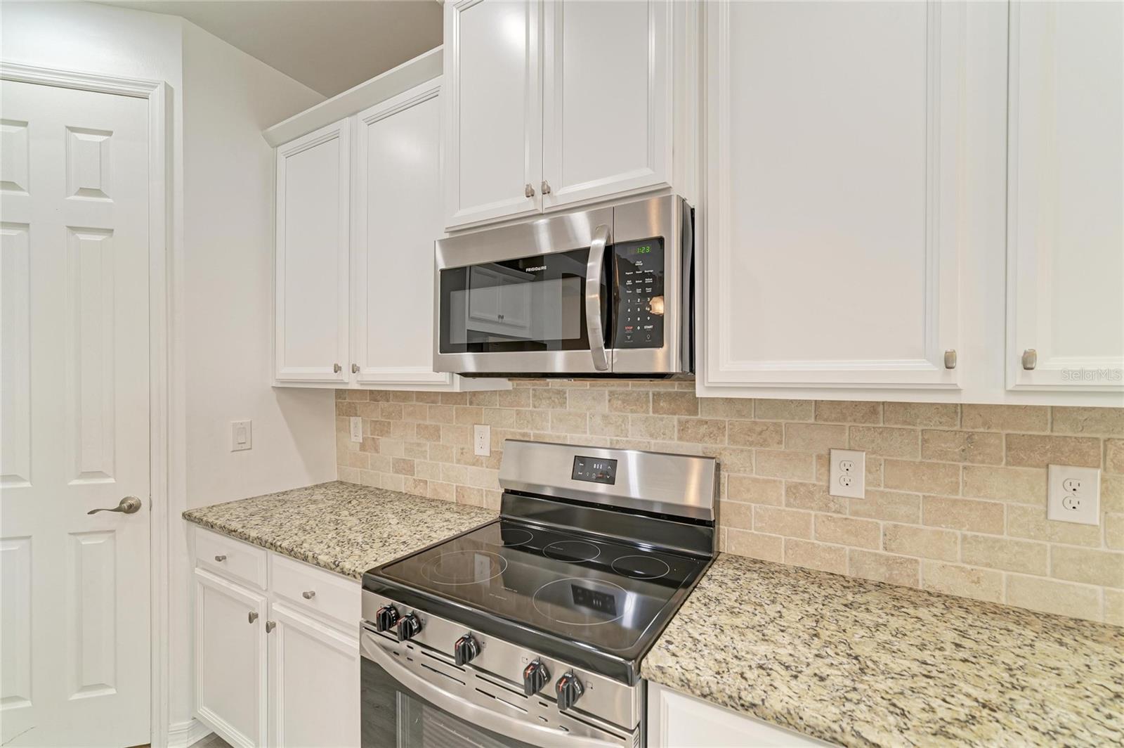 CARIBBEAN VILLAGE - Residential