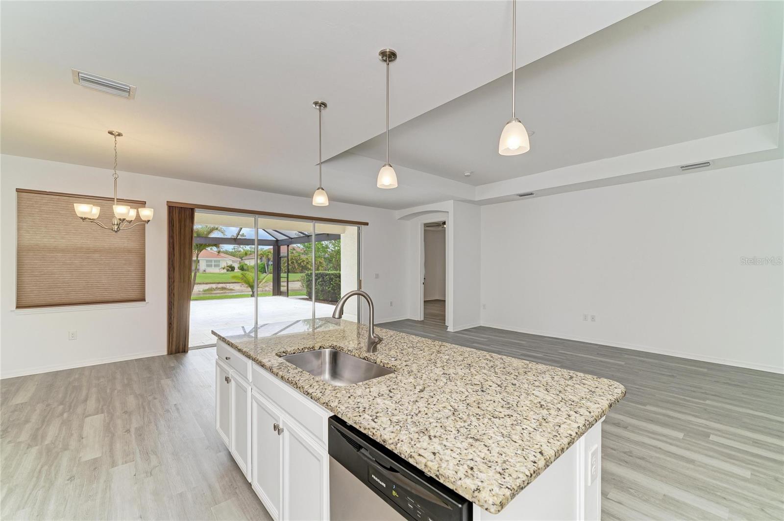 CARIBBEAN VILLAGE - Residential