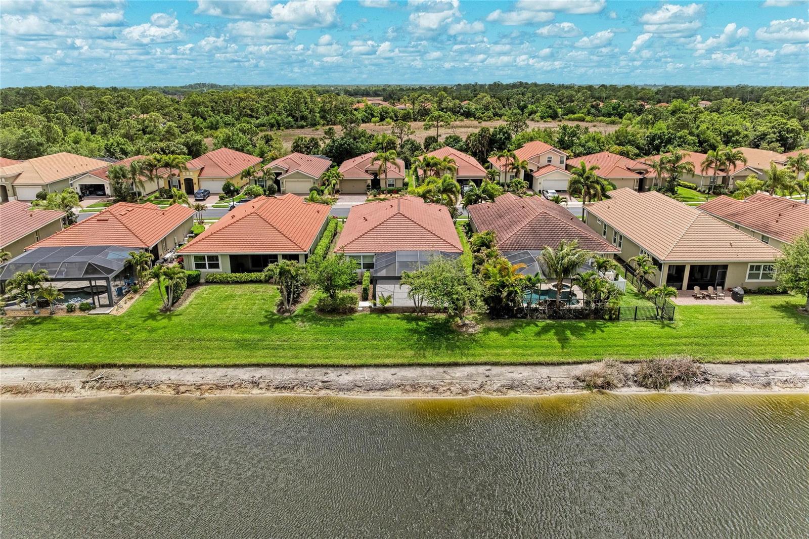 CARIBBEAN VILLAGE - Residential