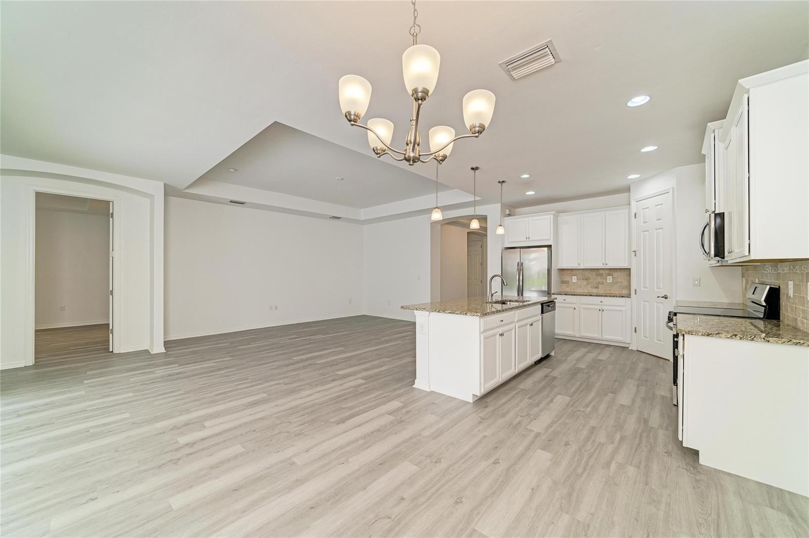 CARIBBEAN VILLAGE - Residential