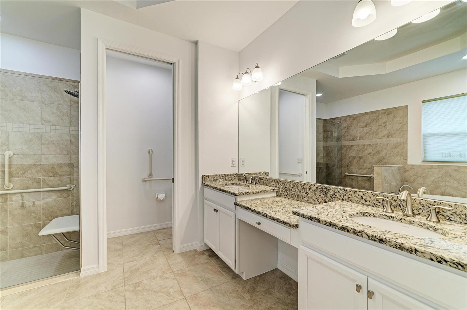 CARIBBEAN VILLAGE - Residential