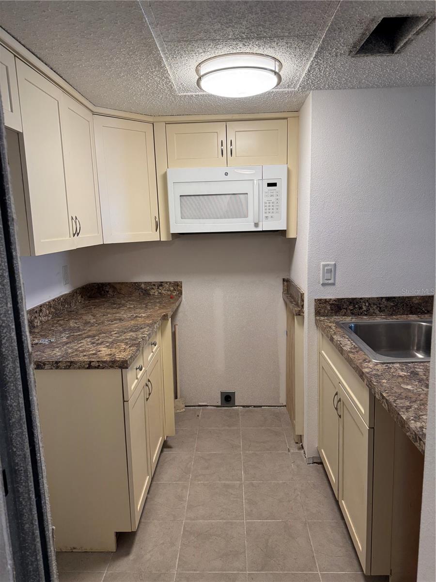 GULF HARBORS CONDO - Residential