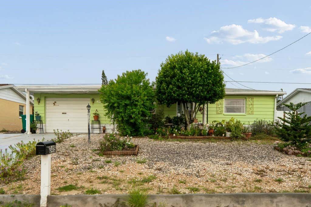 Photo of 3415 Clydesdale Dr #unit 5, Holiday, FL 34691 (MLS # W7887997)