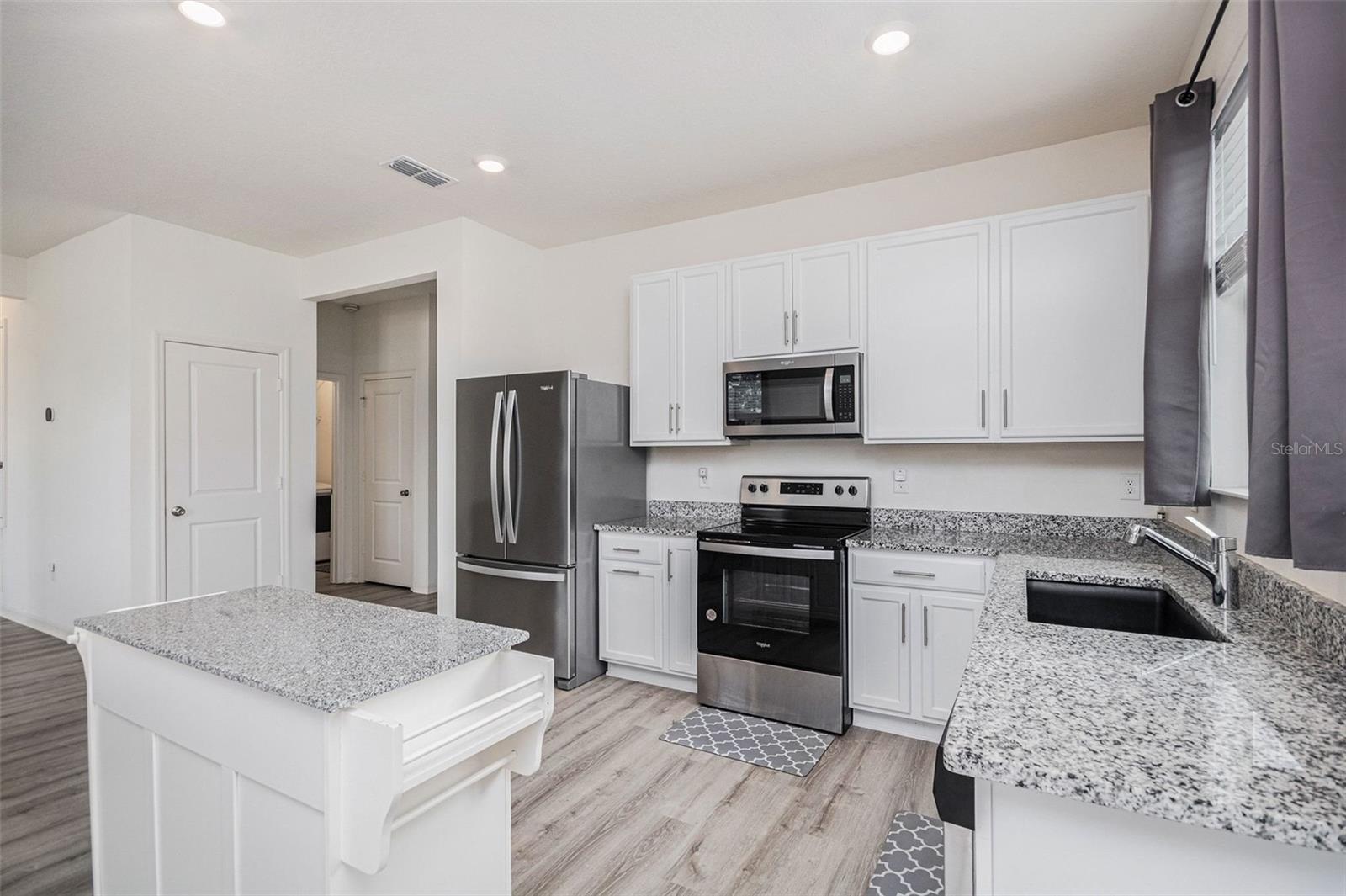 THE RESERVE AT LAKE RIDGE - Residential