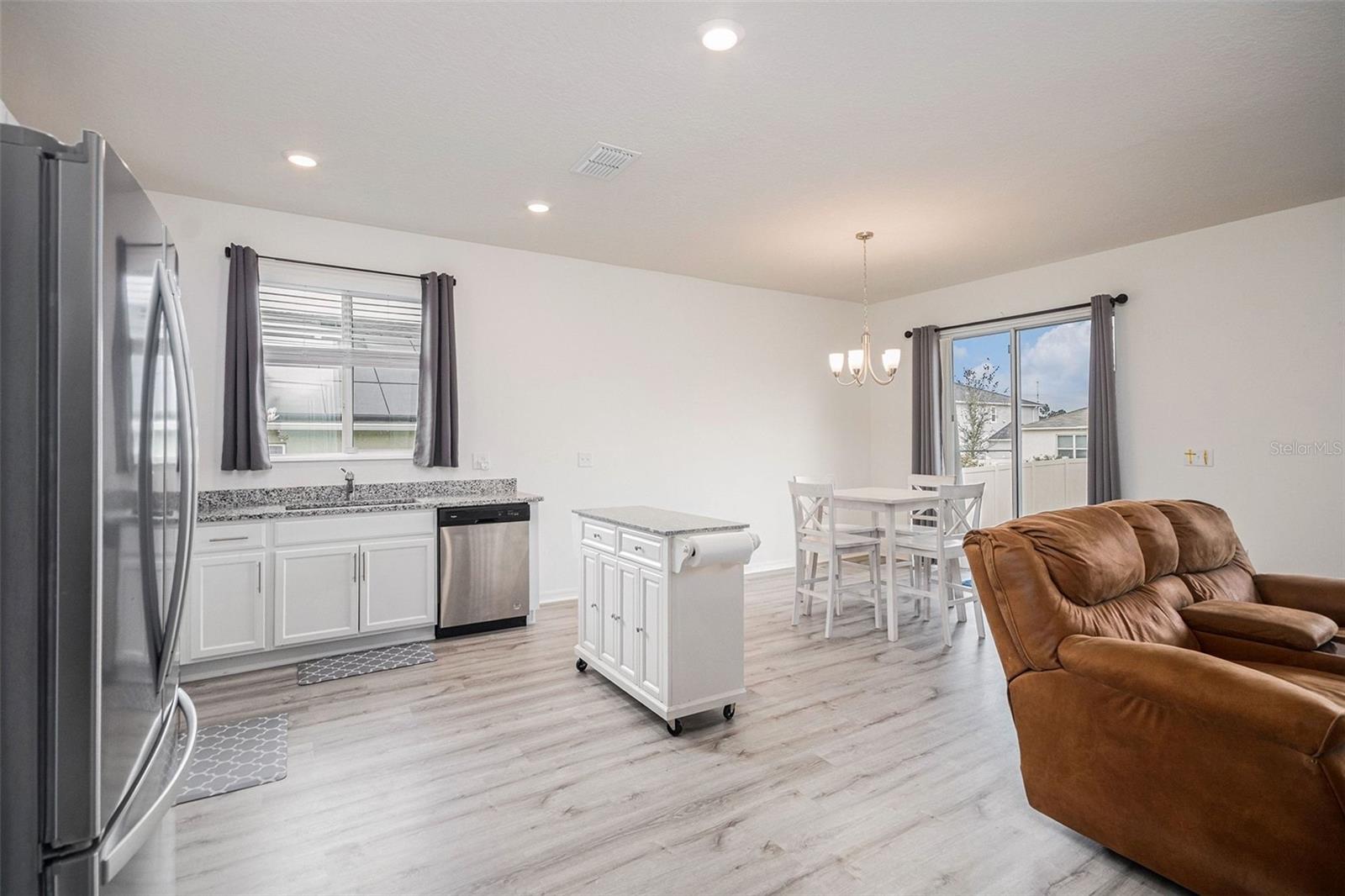 THE RESERVE AT LAKE RIDGE - Residential