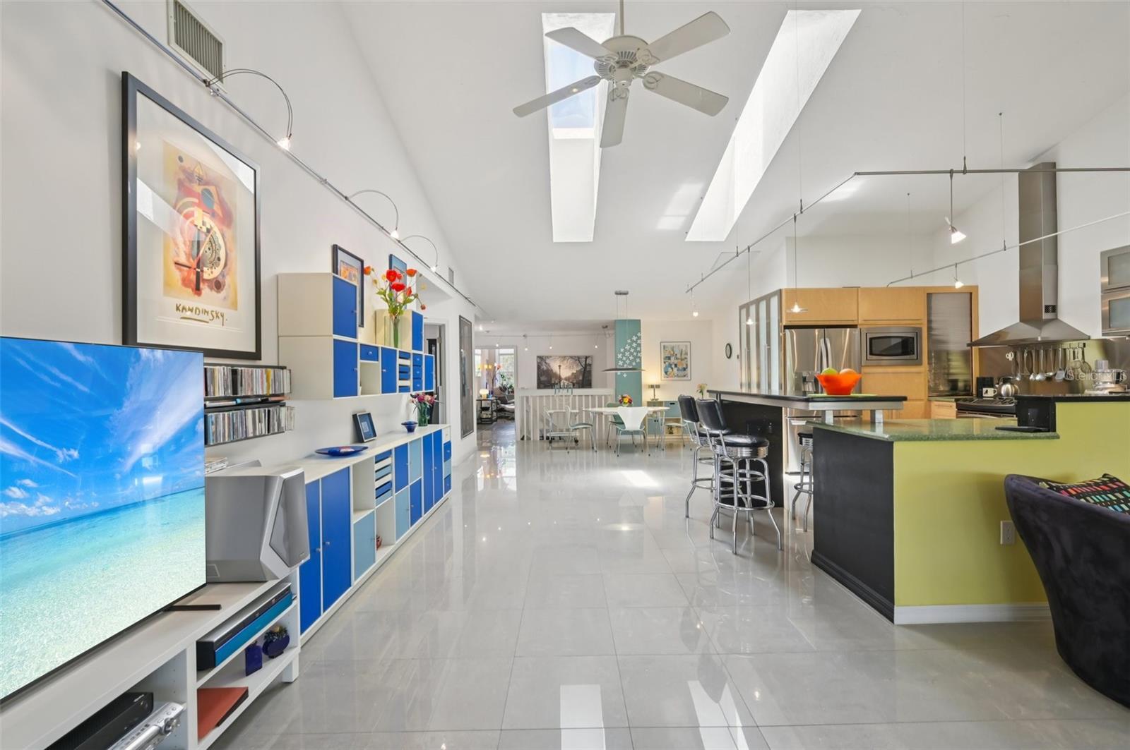 5588 GOLF POINTE DRIVE 1