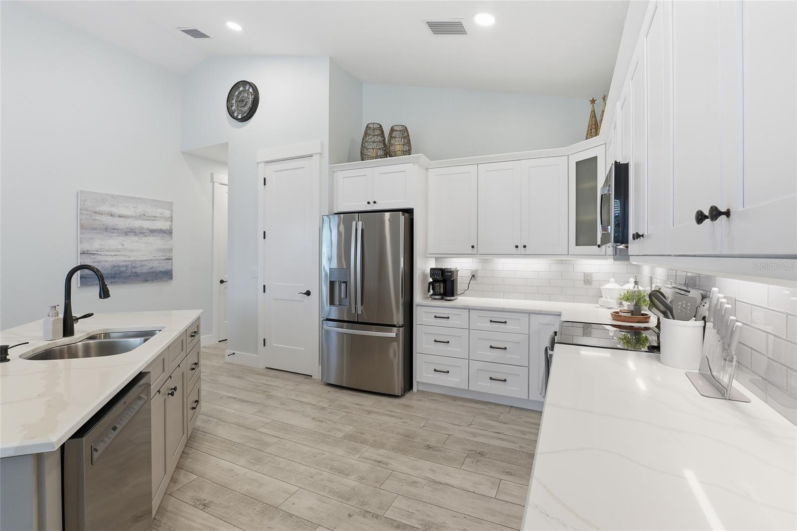 PUNTA GORDA ISLES SEC 16 - Residential Lease