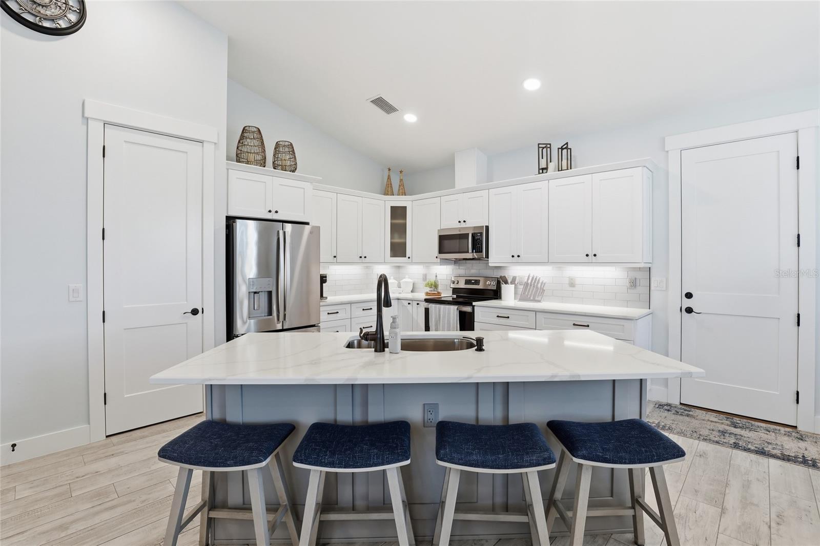 PUNTA GORDA ISLES SEC 16 - Residential Lease