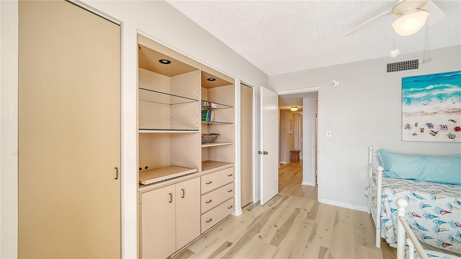 WINDWARD BAY AMD - Residential