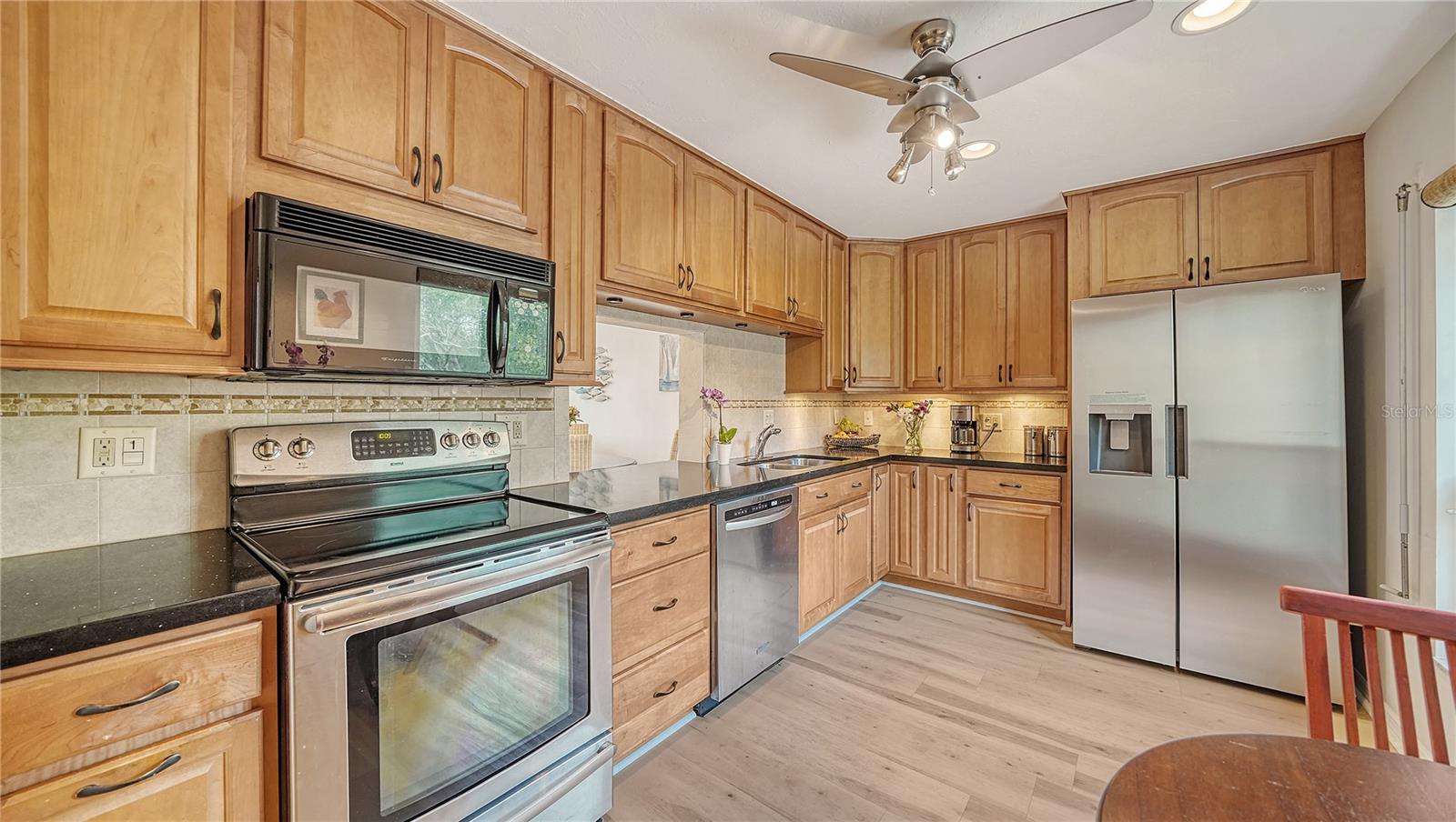 WINDWARD BAY AMD - Residential