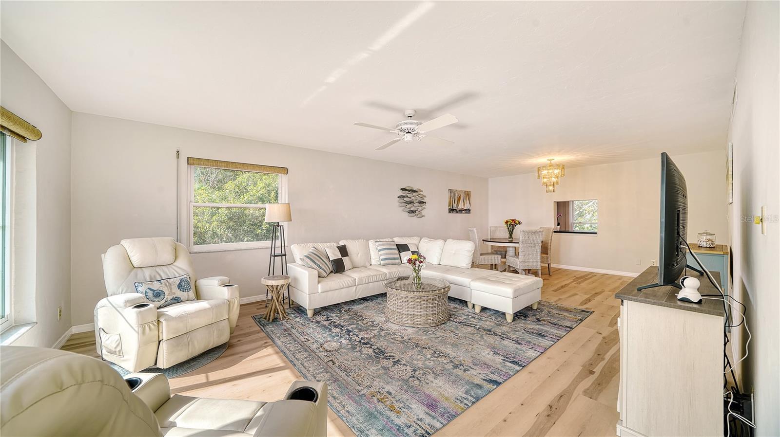 WINDWARD BAY AMD - Residential