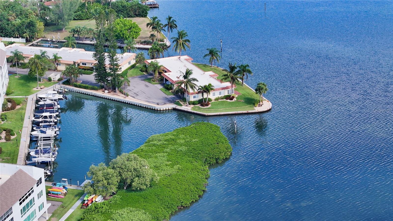 WINDWARD BAY AMD - Residential