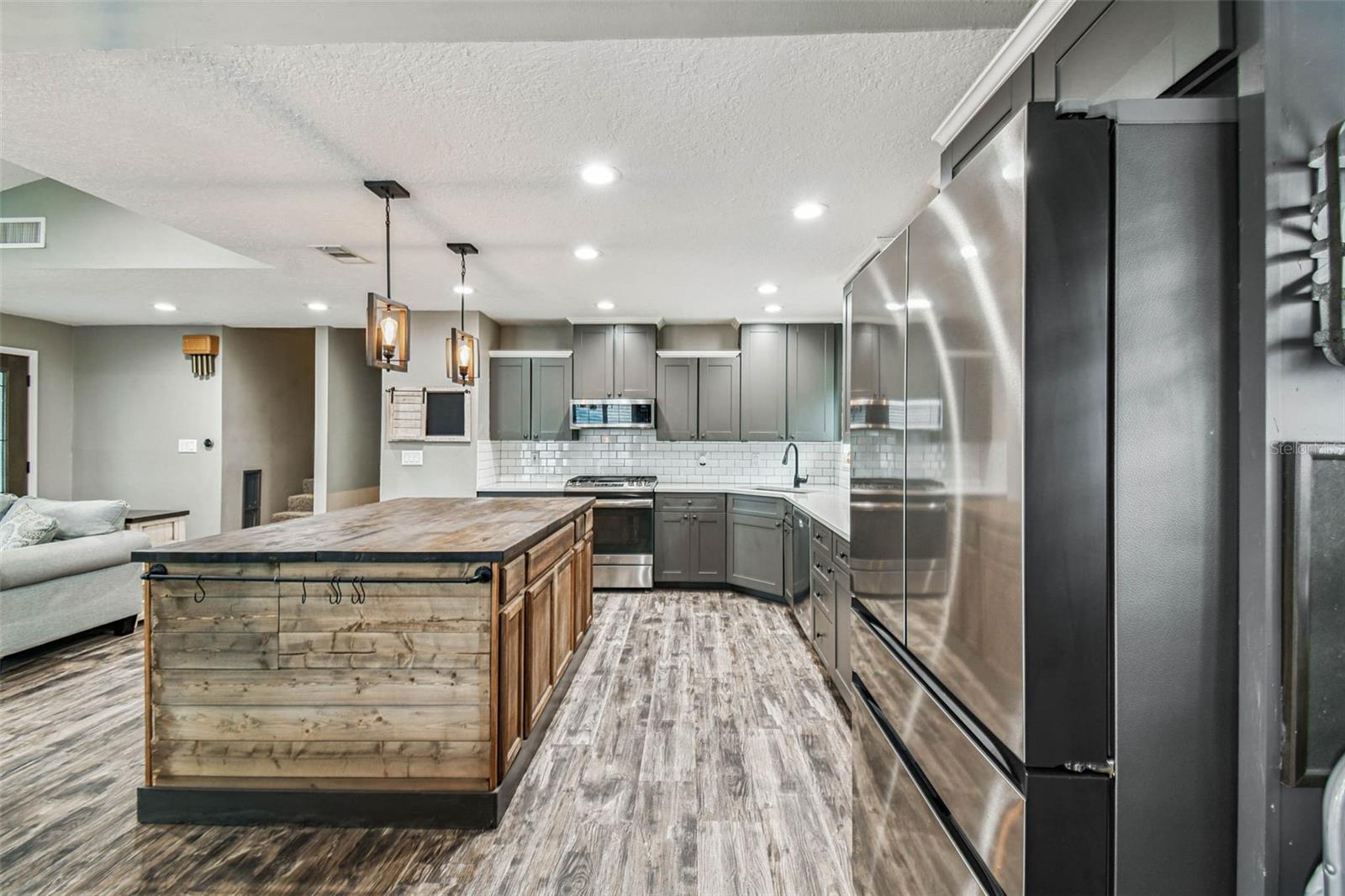 HOWELL COVE 2ND SEC - Residential