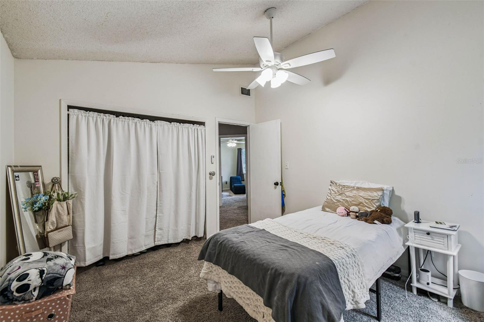 HOWELL COVE 2ND SEC - Residential