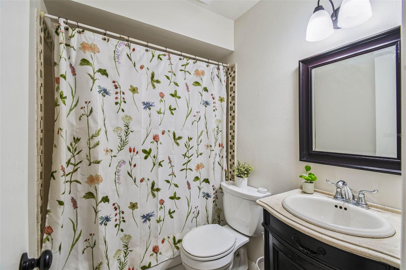 HOWELL COVE 2ND SEC - Residential