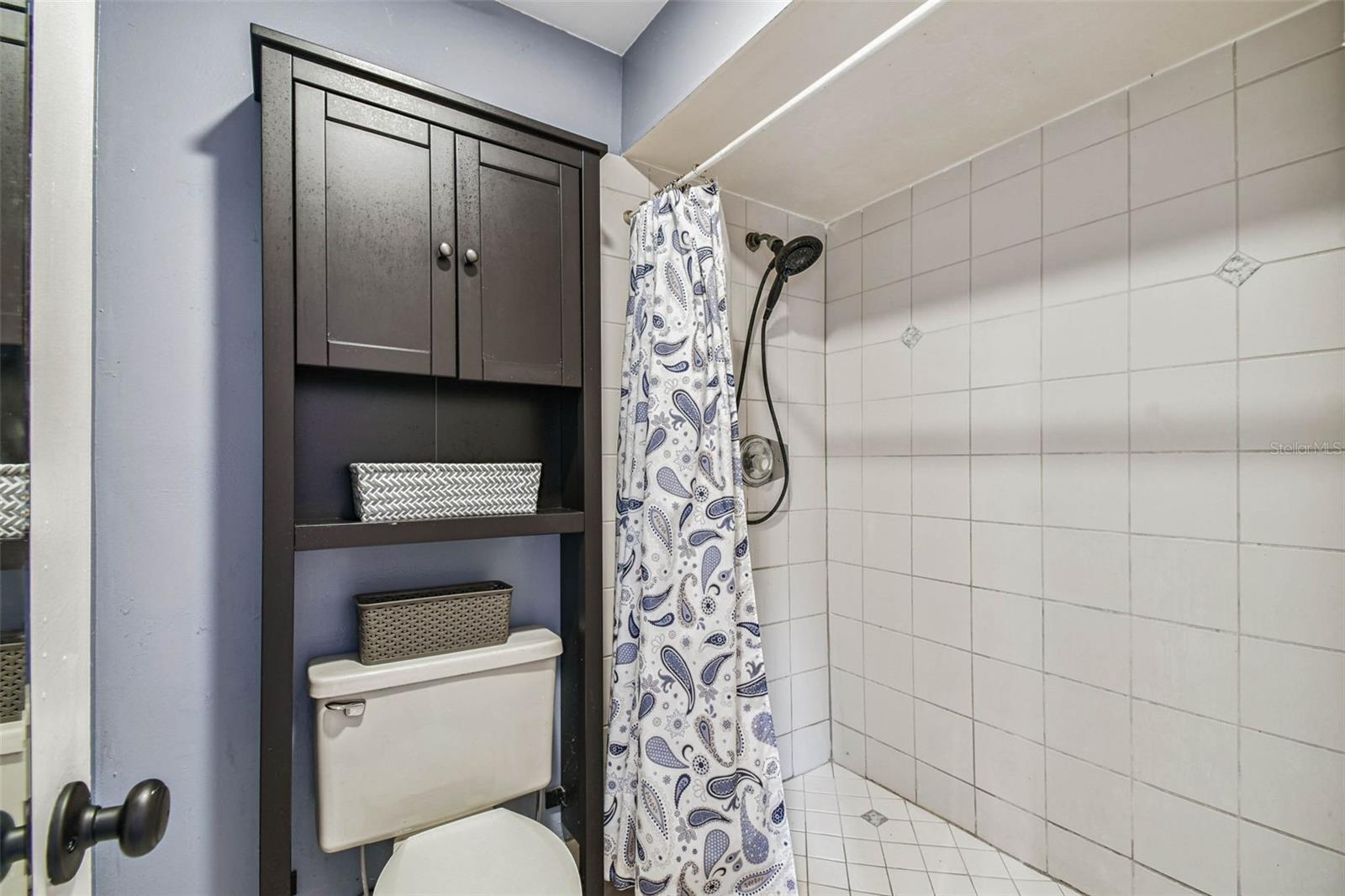 HOWELL COVE 2ND SEC - Residential