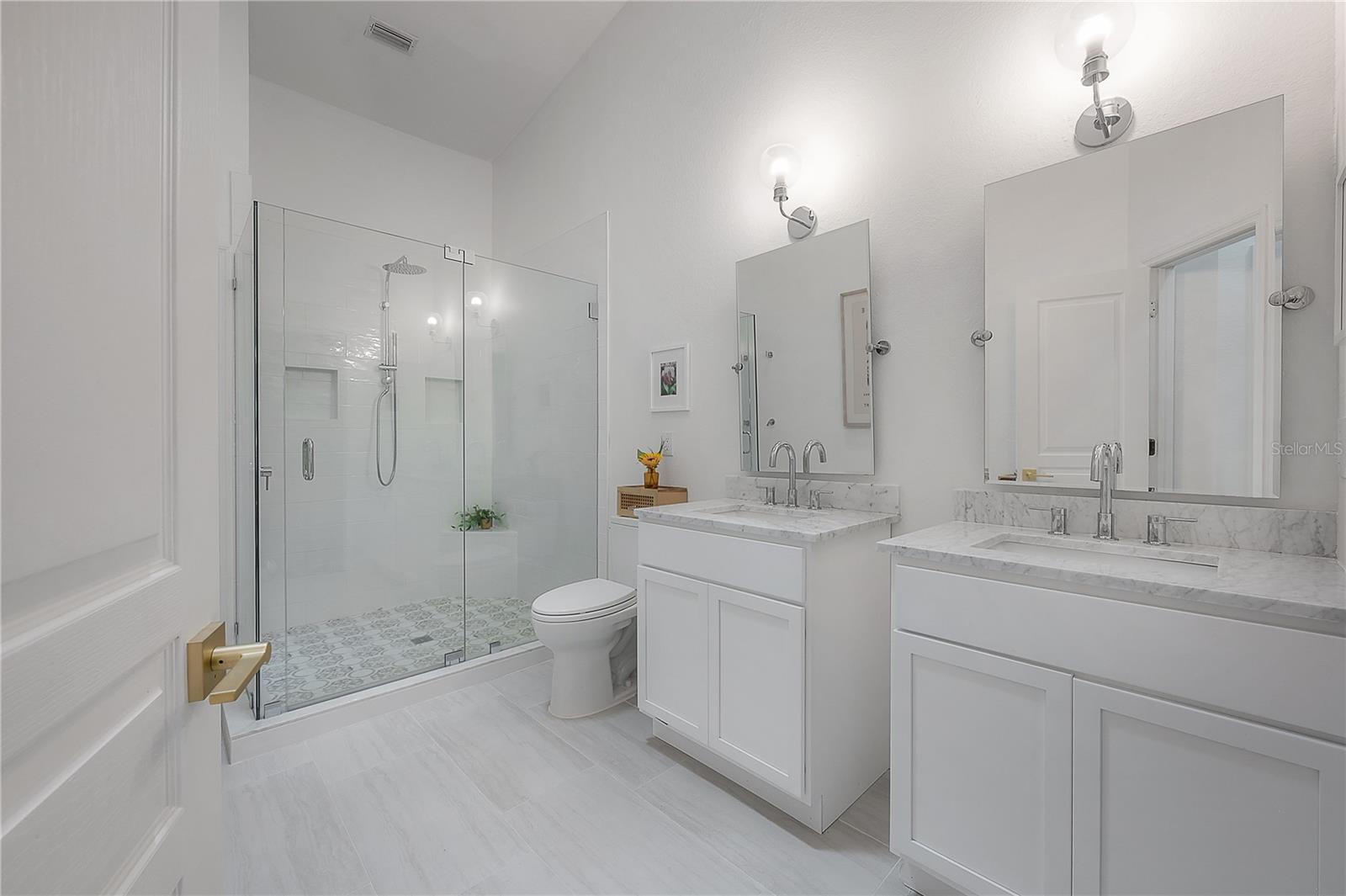 SEASIDE ESTATES - Residential