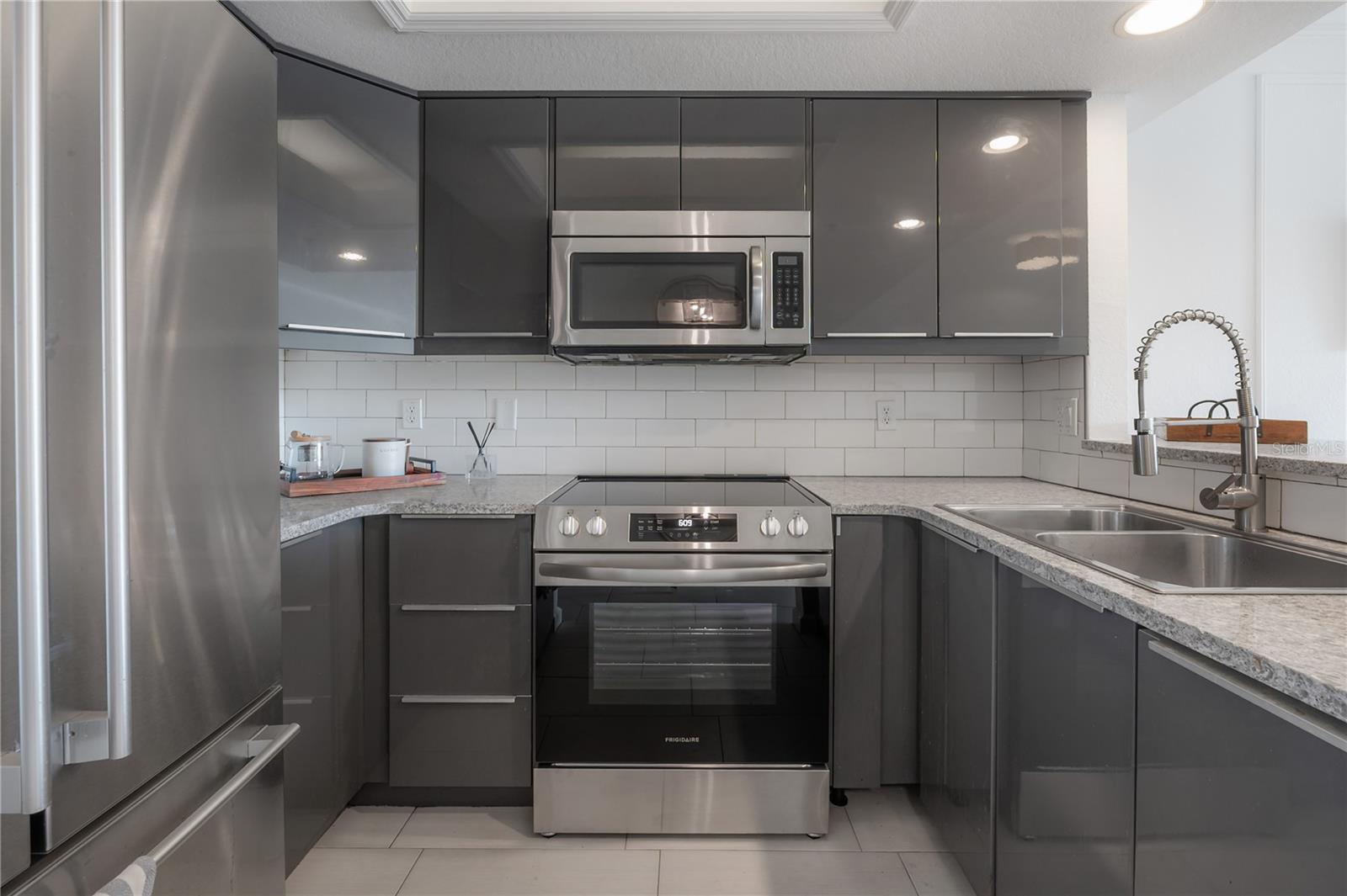 SEASIDE ESTATES - Residential