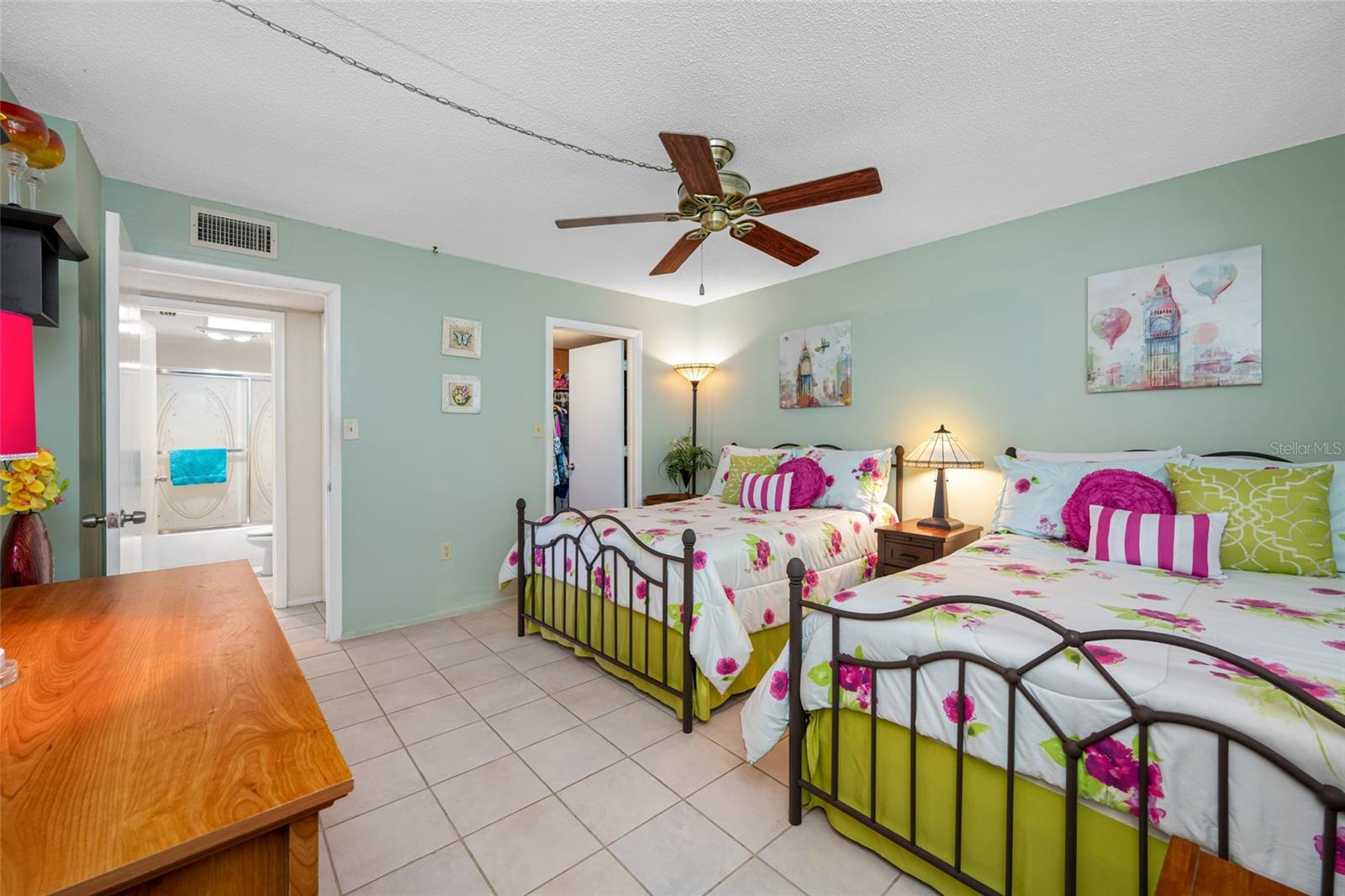 SEVILLE CONDO - Residential