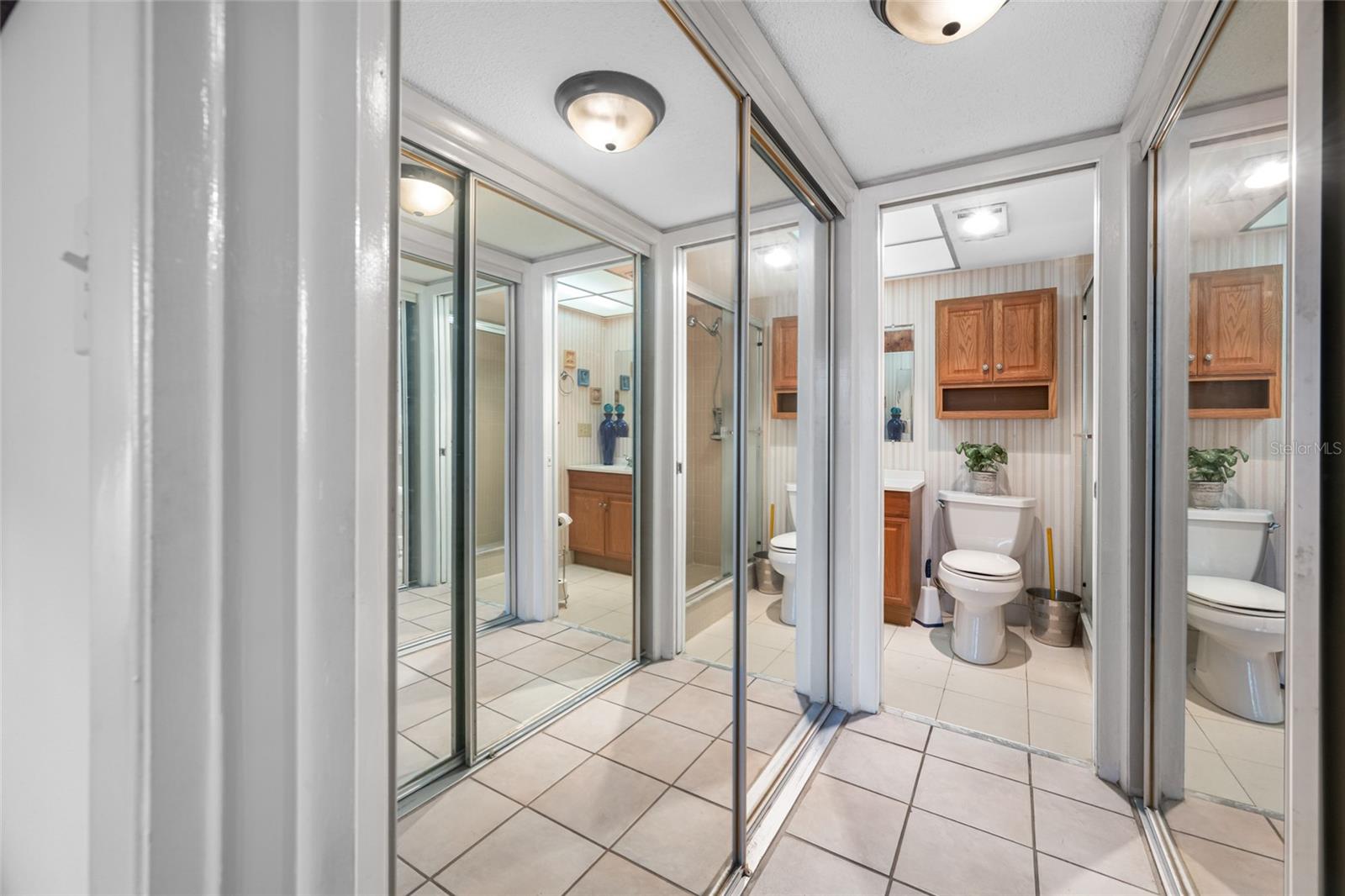 SEVILLE CONDO - Residential