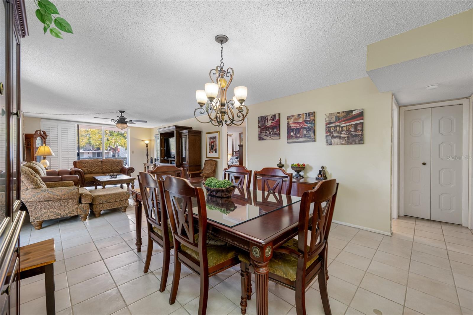 SEVILLE CONDO - Residential