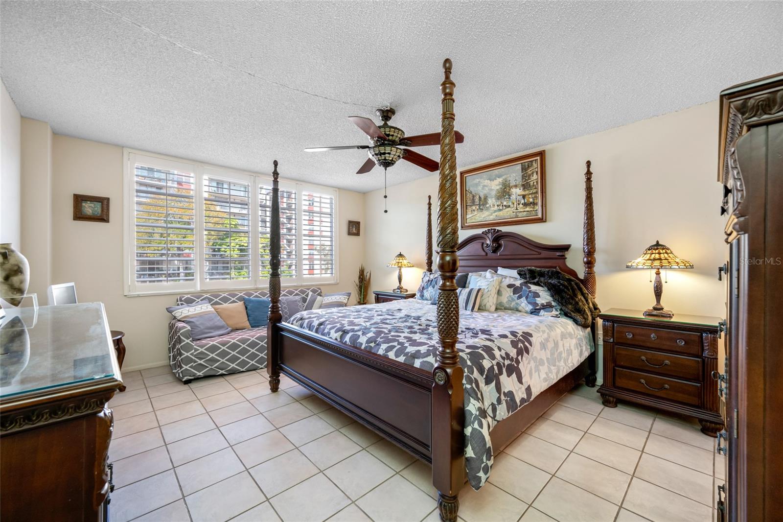 SEVILLE CONDO - Residential