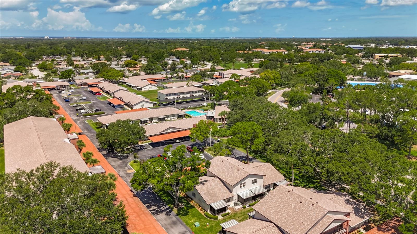 VILLAS AT COUNTRYSIDE THE - Residential