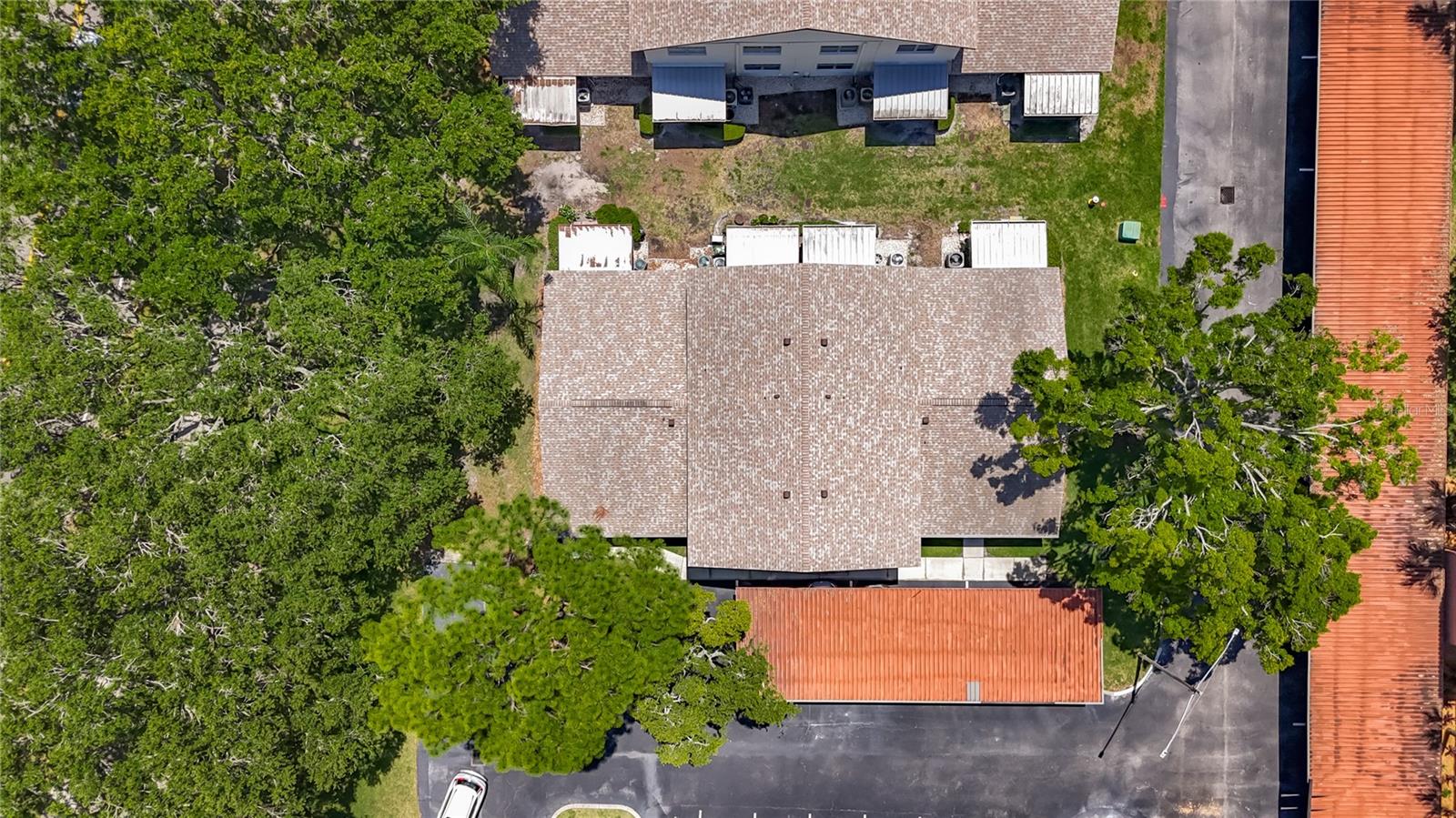 VILLAS AT COUNTRYSIDE THE - Residential