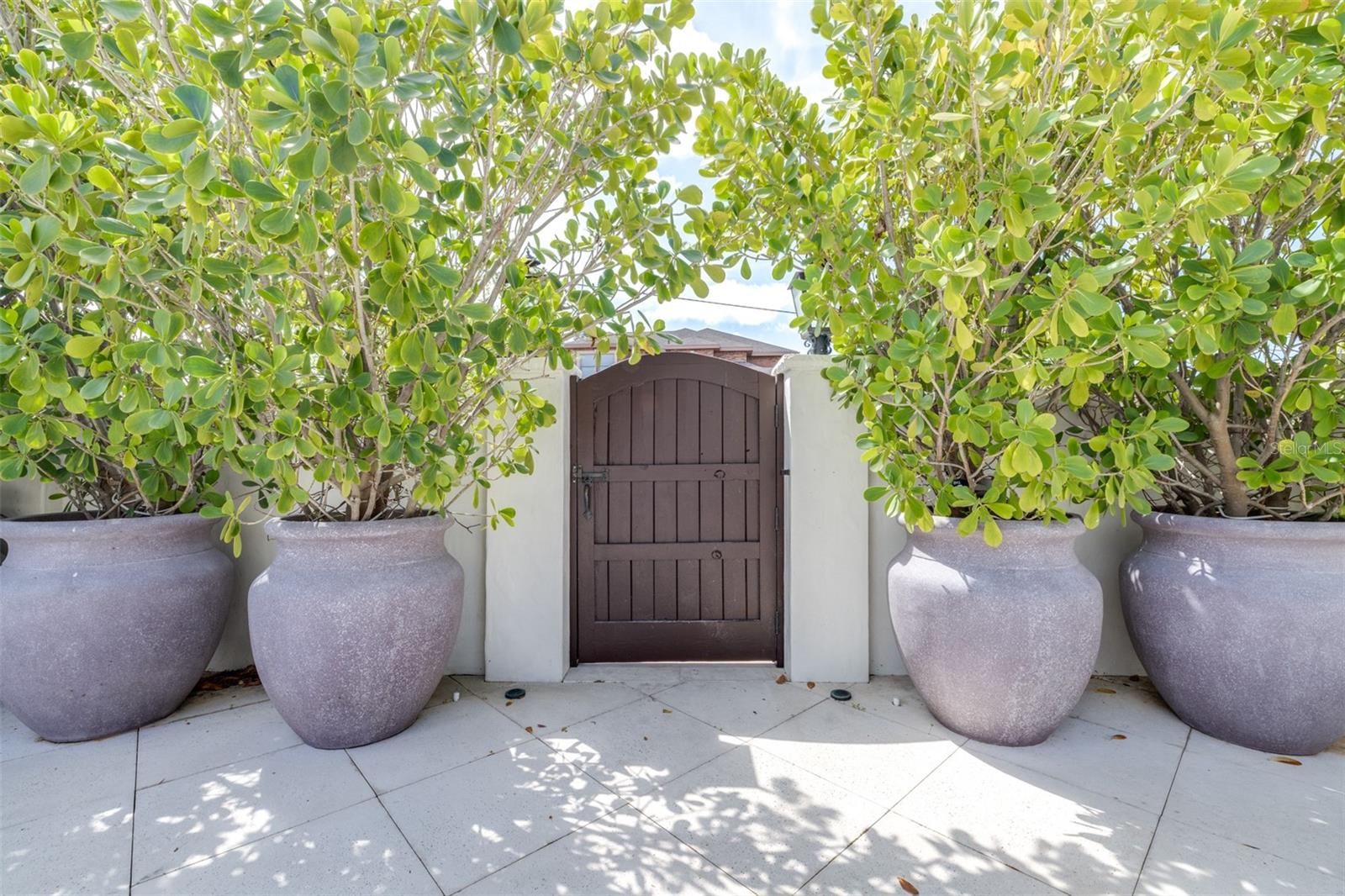 DAVIS ISLANDS PB10 PG52 TO 57 - Residential