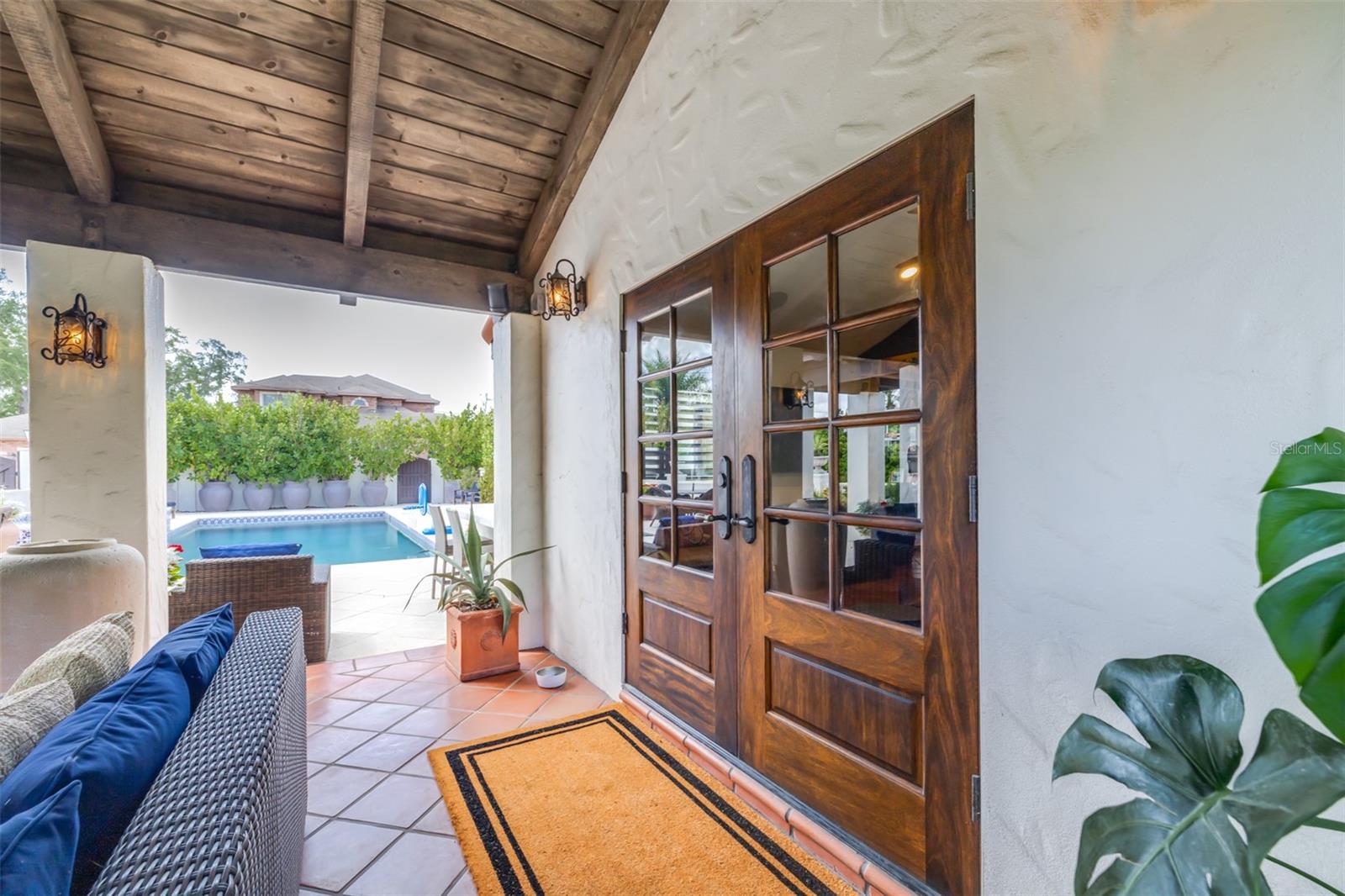 DAVIS ISLANDS PB10 PG52 TO 57 - Residential