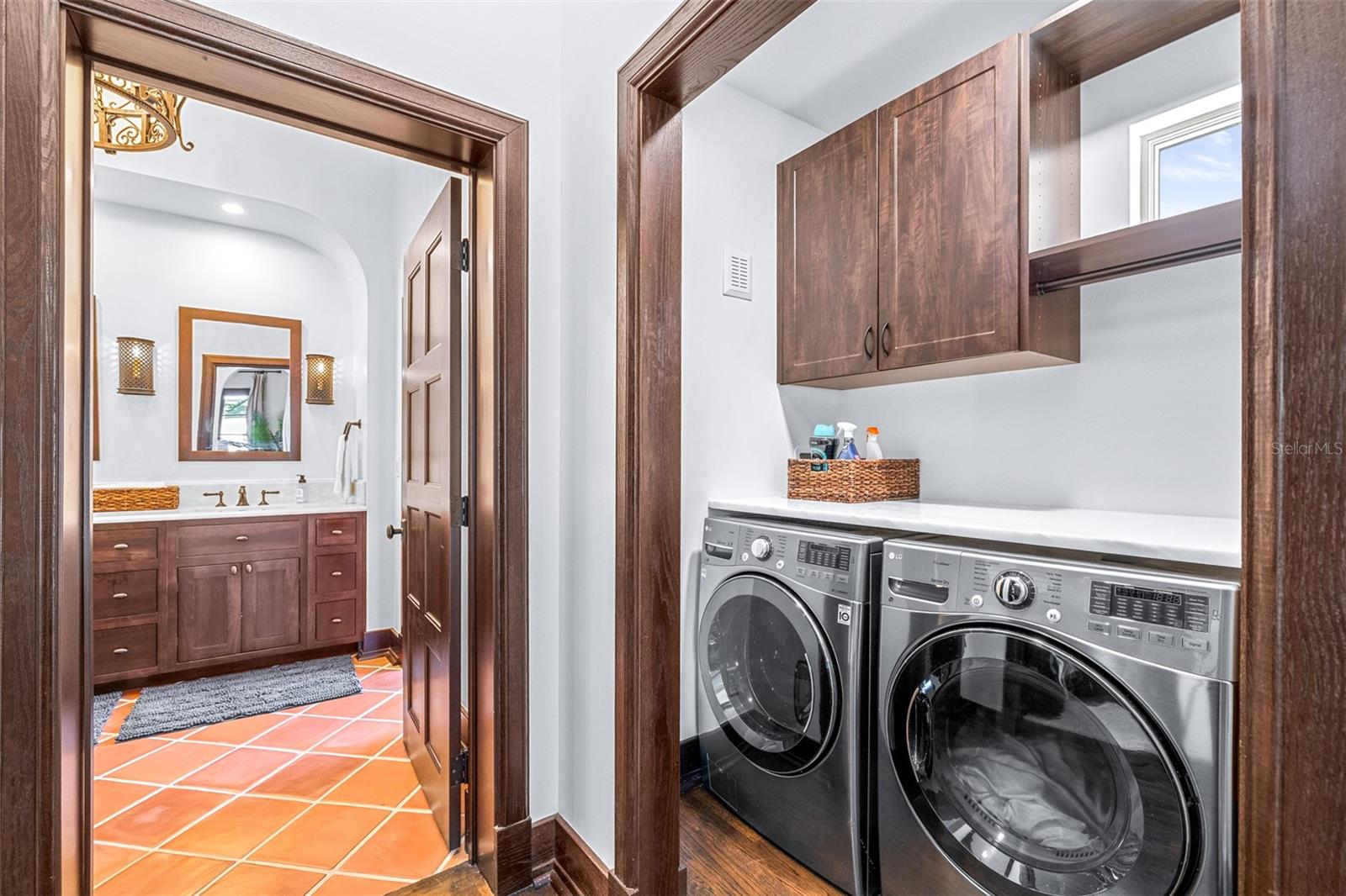 DAVIS ISLANDS PB10 PG52 TO 57 - Residential