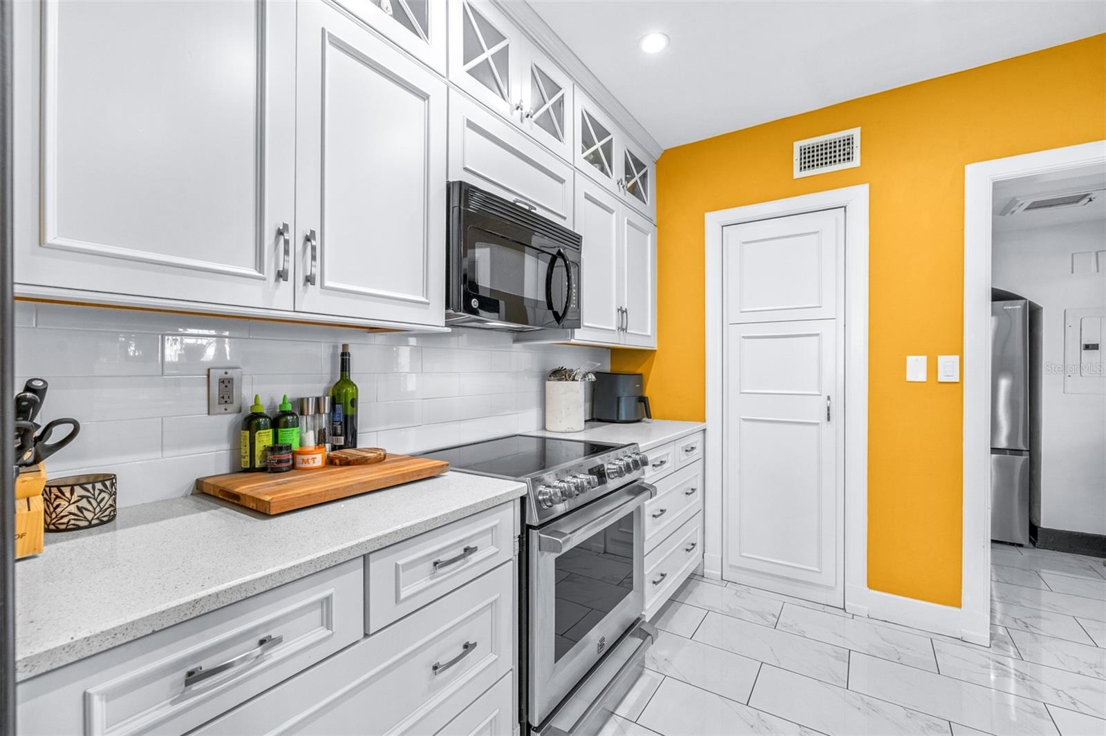 DAVIS ISLANDS PB10 PG52 TO 57 - Residential