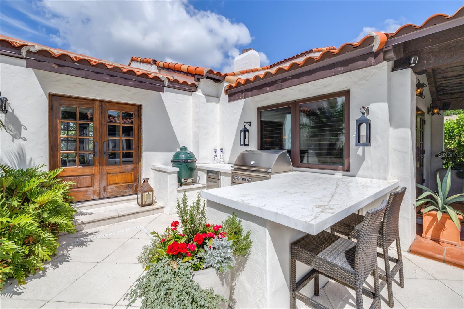 DAVIS ISLANDS PB10 PG52 TO 57 - Residential