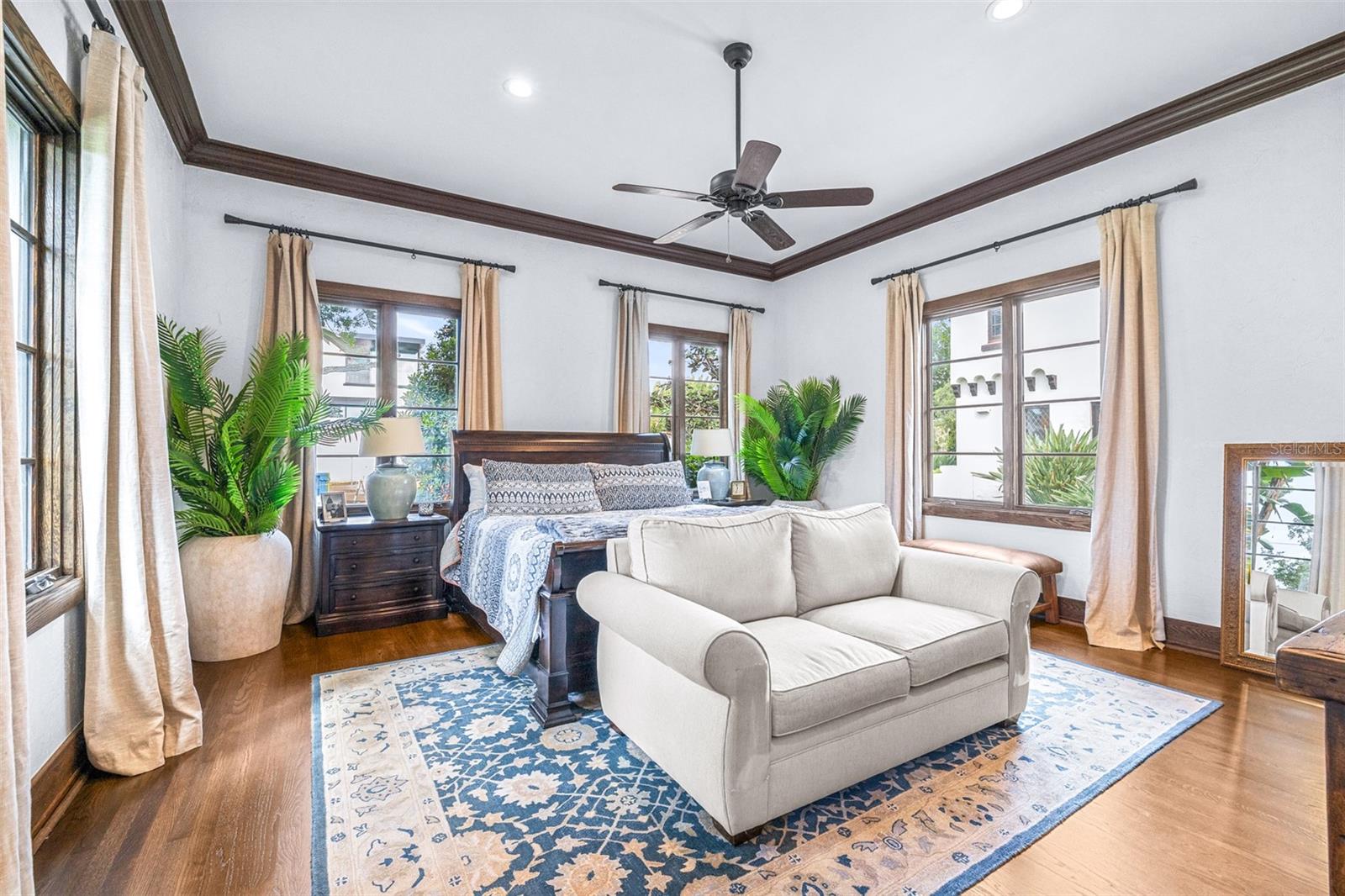 DAVIS ISLANDS PB10 PG52 TO 57 - Residential