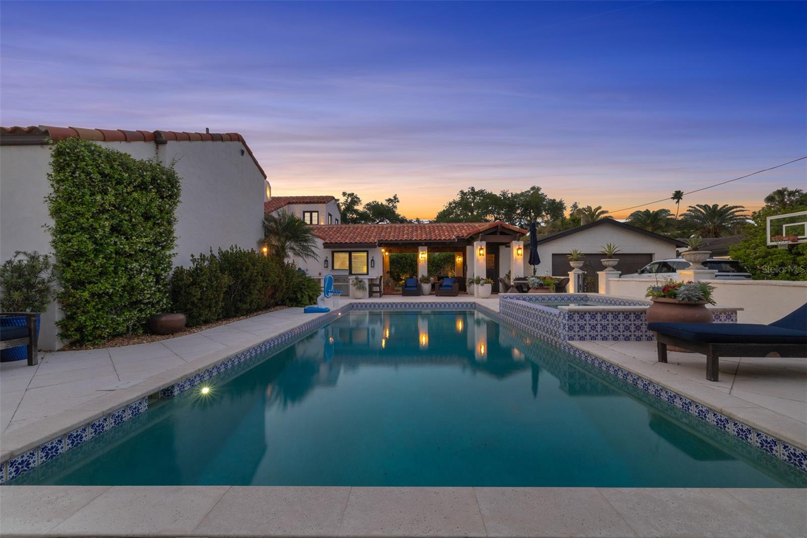 DAVIS ISLANDS PB10 PG52 TO 57 - Residential