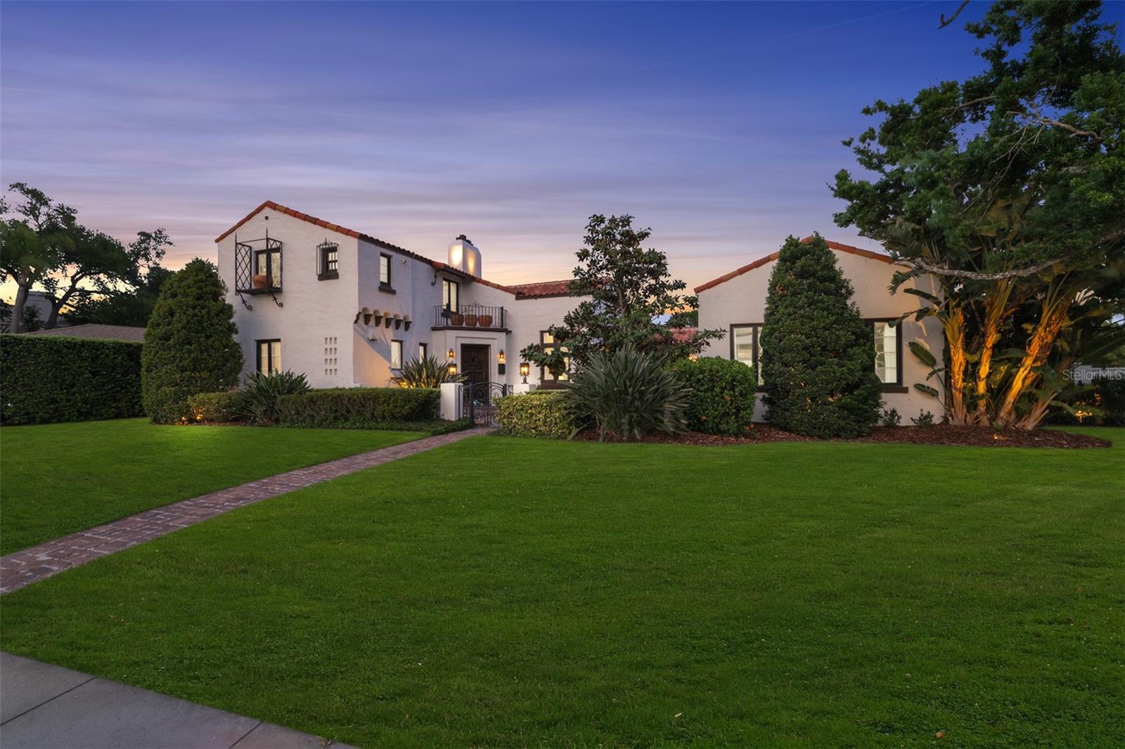 DAVIS ISLANDS PB10 PG52 TO 57 - Residential