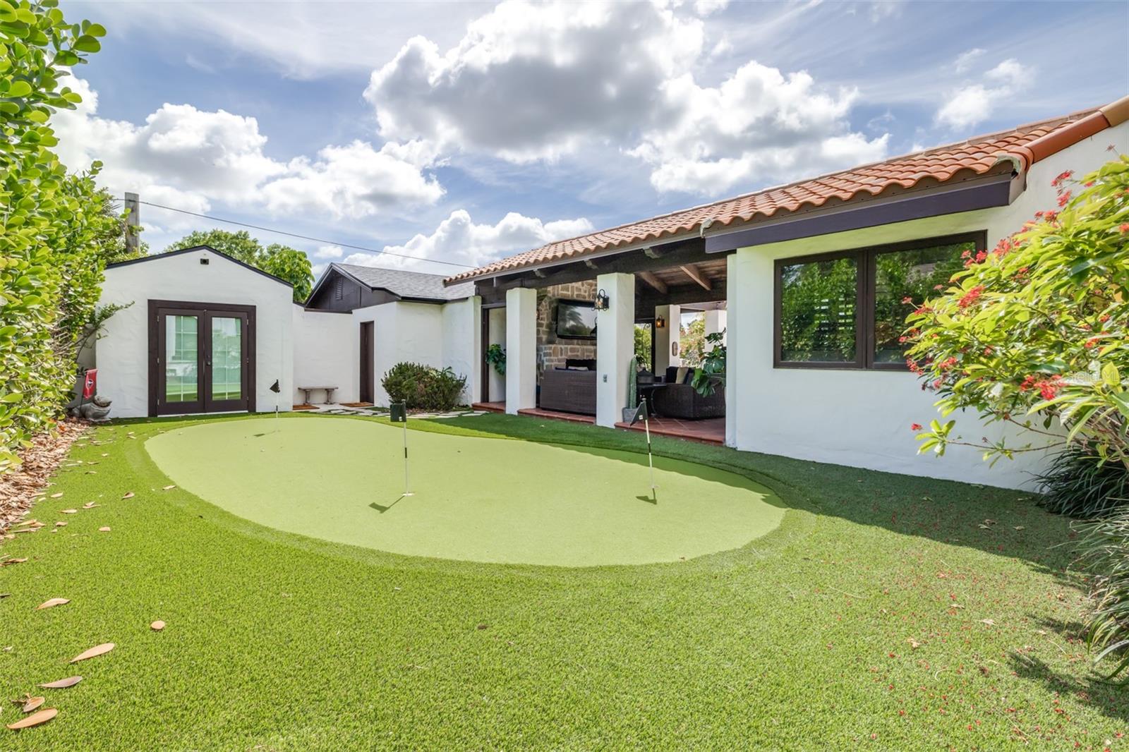 DAVIS ISLANDS PB10 PG52 TO 57 - Residential