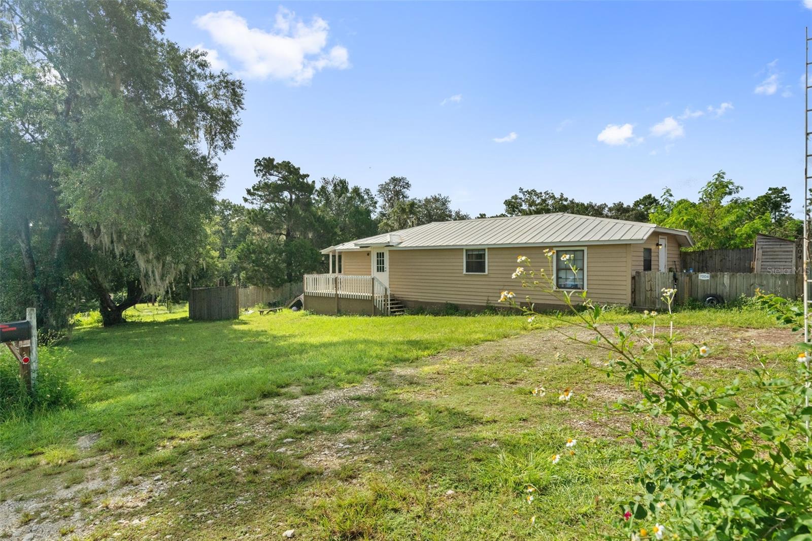 7004 E HIDDEN COURT